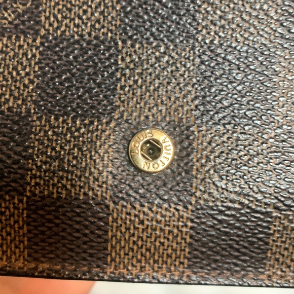 2009 authentic Louis Vuitton kisslock wallet in DE - Picture 13 of 16